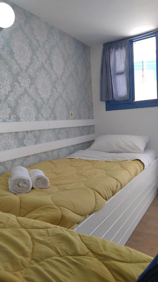 Traditional Renovated House In The Centre Of Анафи Экстерьер фото